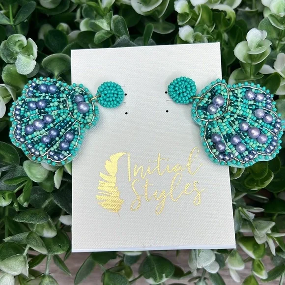 Boutique Beaded Seashell Earrings NEW - Picture 5 of 8